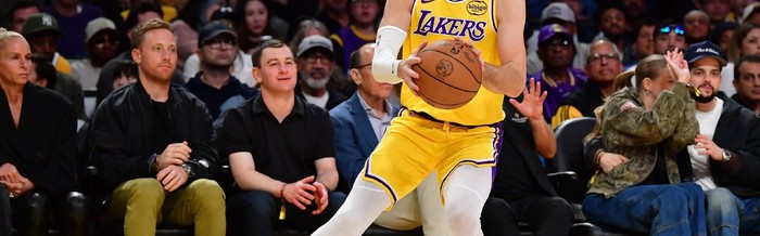 米乐-加盟湖人，发挥稳定，你果然是东詹得力帮手，老詹爆发创纪录|詹姆斯|勒布朗·詹姆斯|肯纳德|投篮|勒布朗-詹姆斯_新浪体育_新浪新闻