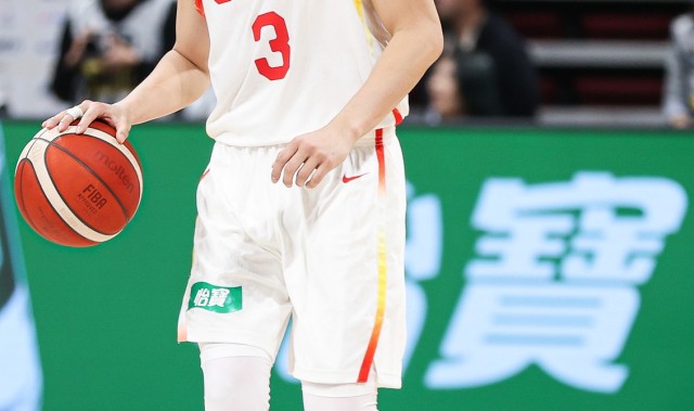 米乐M6-媒体人：刚结束国家队任务 胡明轩就直奔体育总局医院治疗膝伤