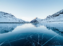 米乐APP-卡瓦尼临场穿鞋遭名宿怒批 索帅：胜利能原谅一切